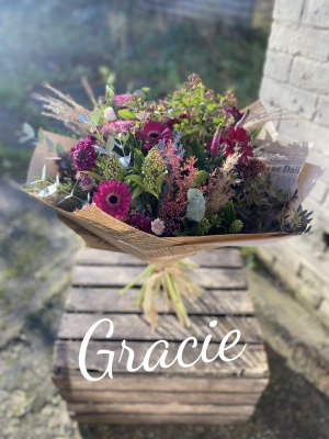 Gracie ( Rustic style hand tied)