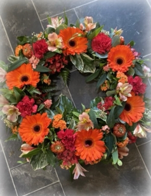 Wreath in orange and reds