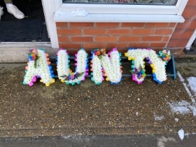 Lettering AUNTY